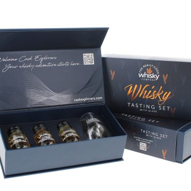 Single Malt Whisky Gift Set with Glass with Online Tasting Notes and Glencairn Whisky Glass. 3 x 30ml 40%