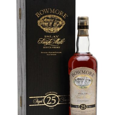 Bowmore 25 Year Old / Old Presentation Islay Single Malt Scotch Whisky