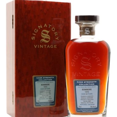 Bowmore 1970 / 34 Year Old / Sherry Butt / Signatory Islay Whisky